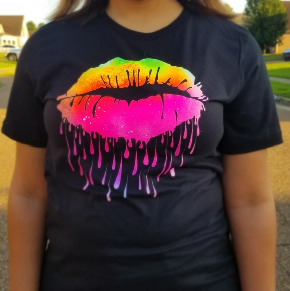 Neon Lips T-shirt - Picture 2 of 2
